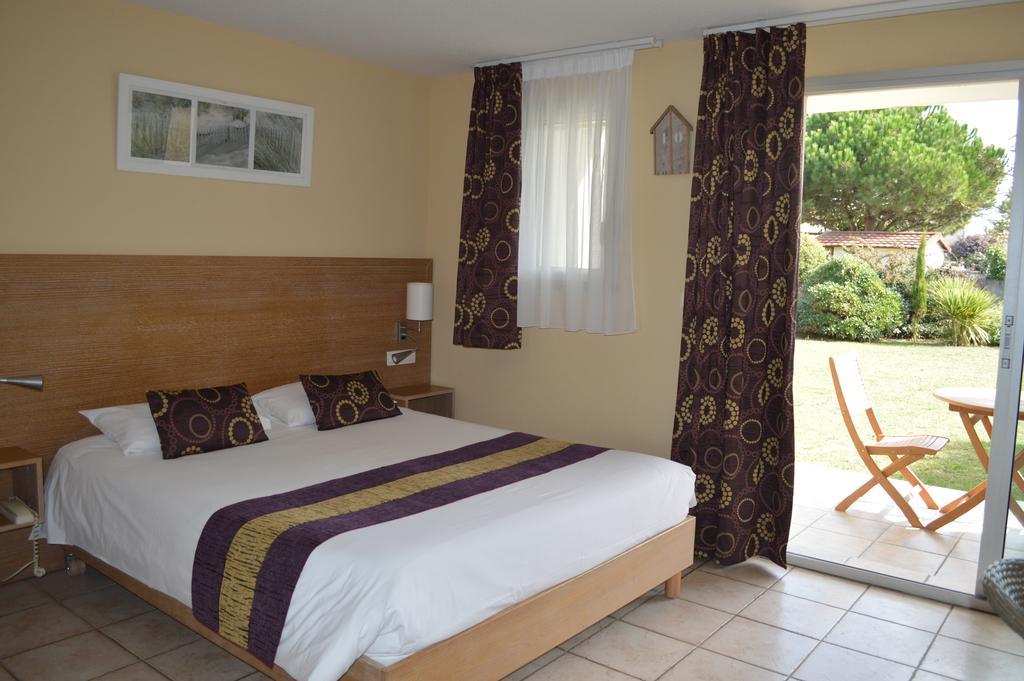 Hotel L'Oceane ลาโกตินิแยร์ ภายนอก รูปภาพ